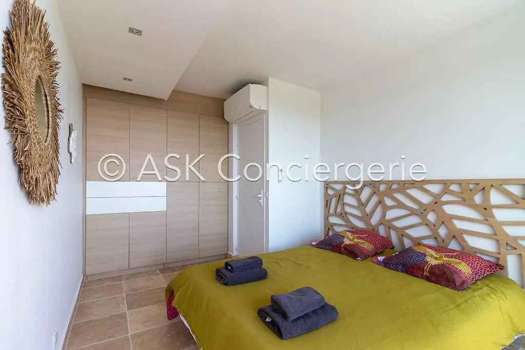 Dom wakacyjny Willa Baya, Exceptional Sea Views Cavalaire-sur-Mer Francja