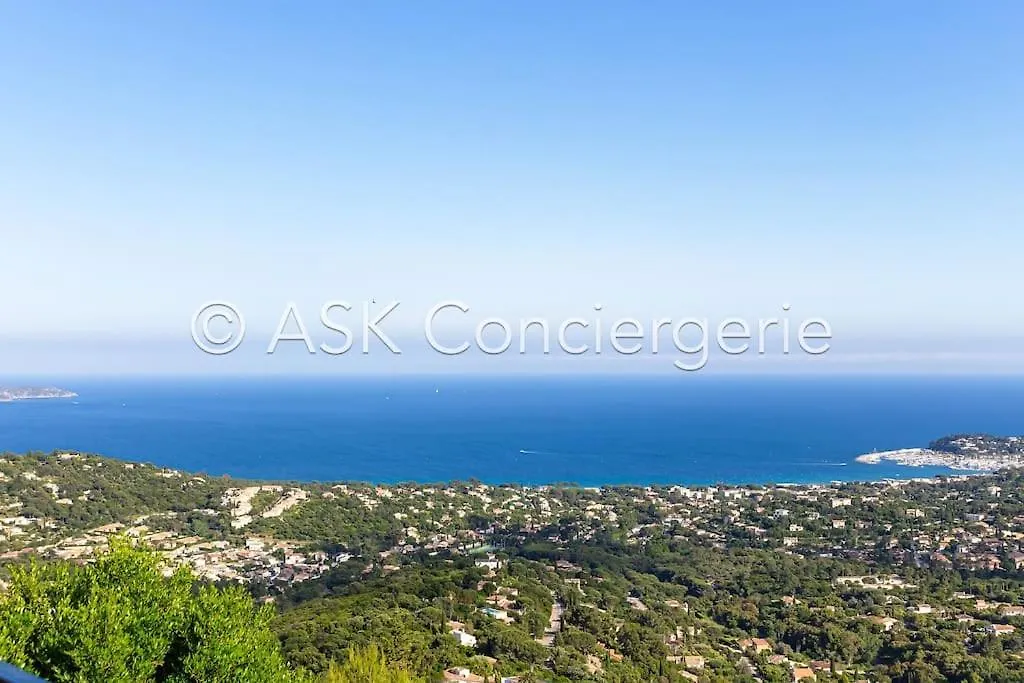 Dom wakacyjny Willa Baya, Exceptional Sea Views Cavalaire-sur-Mer